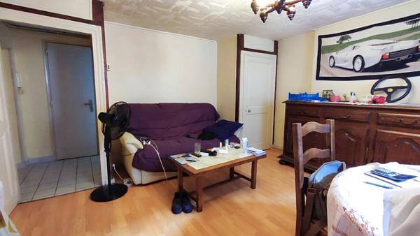 Grand Appartement 2 pièces DIJON Centre - A rénover