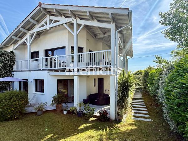 Maison
         5 pièces
        - 126 m² Bien prestige