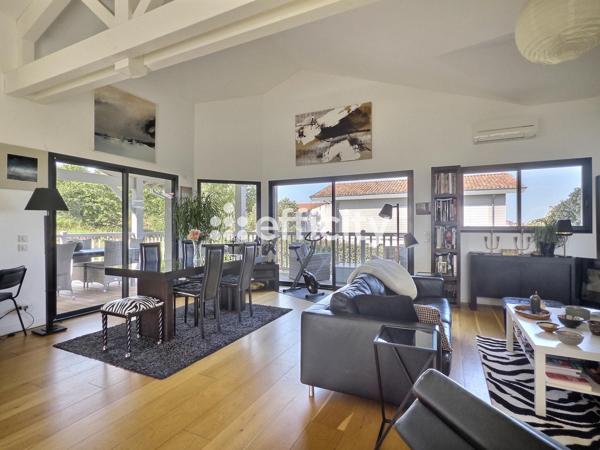 Maison
         5 pièces
        - 126 m² Bien prestige