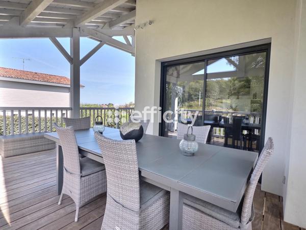 Maison
         5 pièces
        - 126 m² Bien prestige