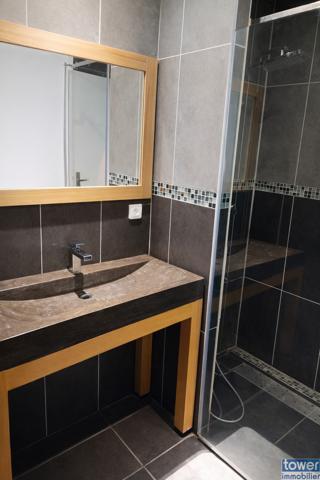 Appartement
                                                                                                                                                                                                                                                                                                                        3 pièce(s)                                                                                                                                                                                                          2 chambre(s)                                                                                                                                                                                                          77  m²
