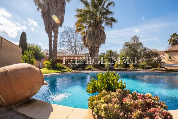 À vendre - Maison contemporaine, 10 pièces située à Saint-Cyprien (66750)