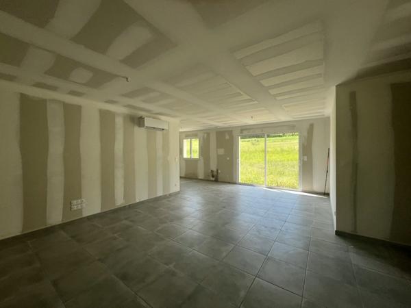 Maison à vendre |  Saint-Astier |  4 pièces | 90 m²