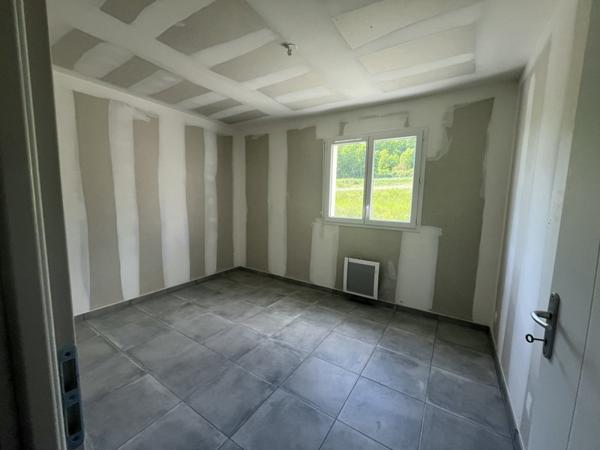 Maison à vendre |  Saint-Astier |  4 pièces | 90 m²