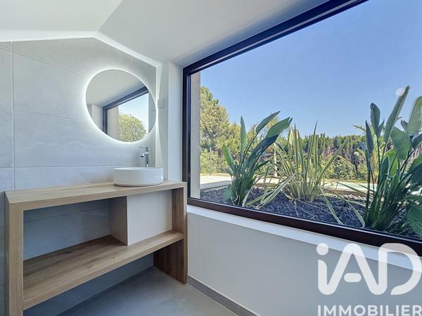Maison à vendre 7 pièces 182 m² Roquebrune-sur-Argens