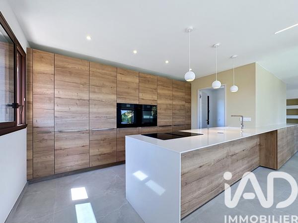 Maison à vendre 7 pièces 182 m² Roquebrune-sur-Argens