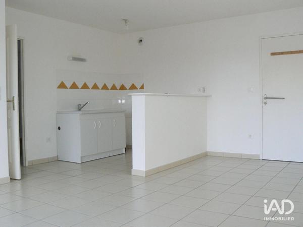 Location appartement 3 pièces 52 m² Andeville