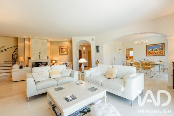 Maison à vendre 7 pièces 320 m² Valbonne