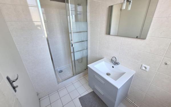 Appartement à louer    1 pièce • 33,18 m2 Noisy-le-Grand