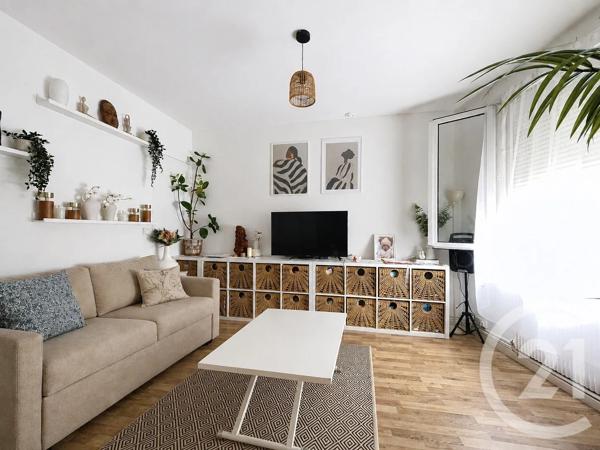 Appartement à vendre  3 pièces - 57 m 2   CORBEIL ESSONNES  - 91