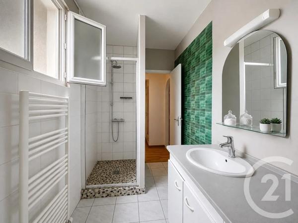 Appartement à vendre  3 pièces - 57 m 2   CORBEIL ESSONNES  - 91