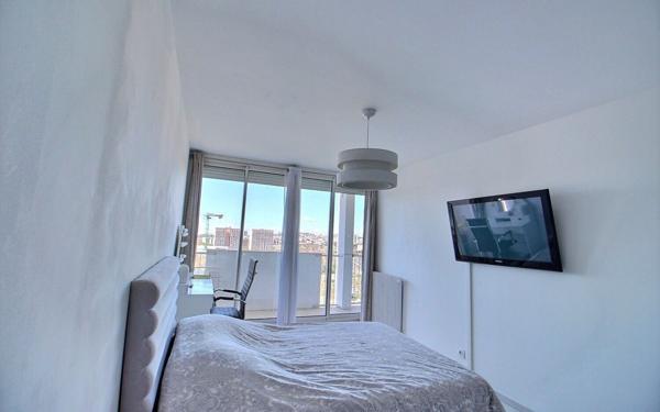 Appartement à vendre    4 pièces • 95 m2 Marseille 10