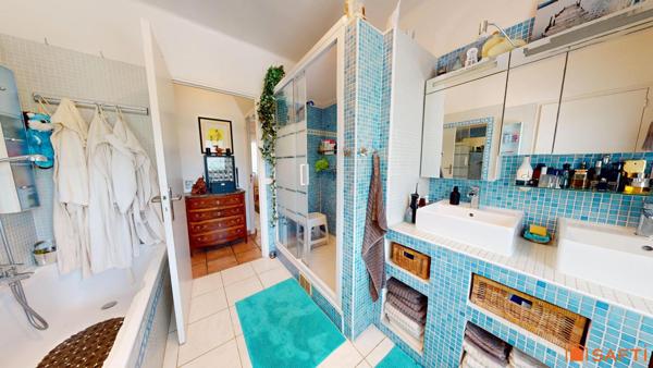Maison de famille - Piscine - Grand garage - Possibilité 2 logements