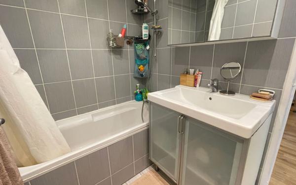 Appartement à vendre    3 pièces • 66,90 m2 Les Ulis