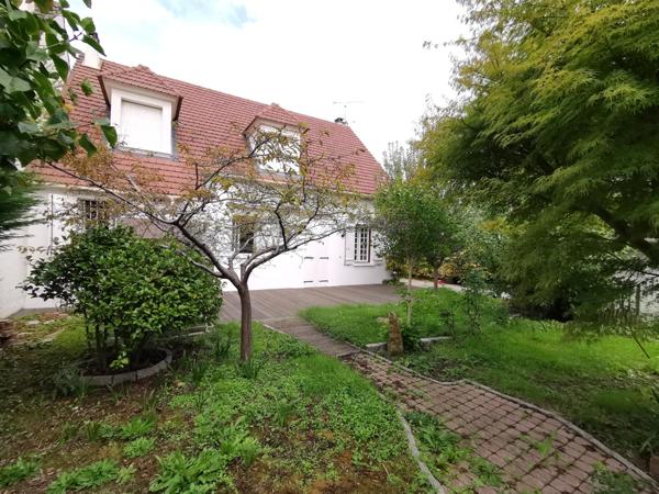 Belle Maison Secteur Privilégié...