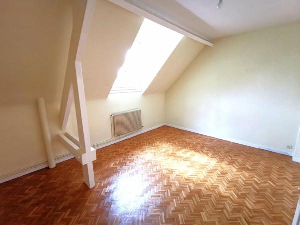 Belle Maison Secteur Privilégié...