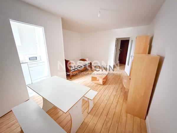 Limoges - Studio 1 piece 31 m2 - place de parking - cave