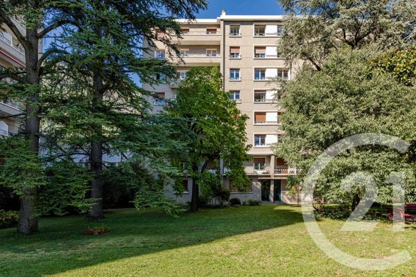 Appartement F3 à vendre  3 pièces - 76,61 m 2   GRENOBLE  - 38
