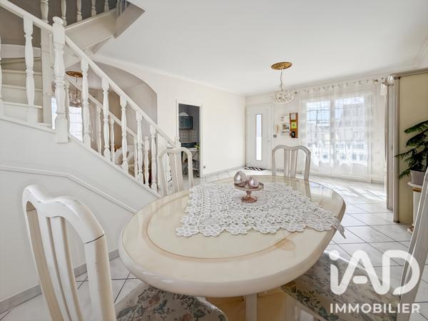 Maison à vendre 5 pièces 115,88 m² Villeneuve-le-Roi