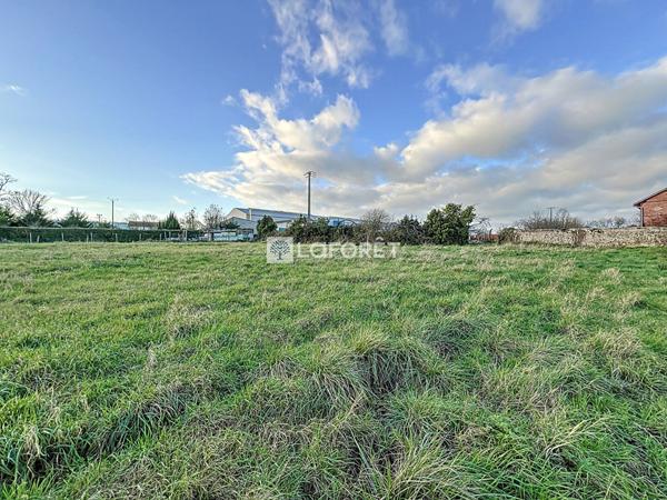 Achat terrain Faye-l'Abbesse - 1814 m² - 32 640 €