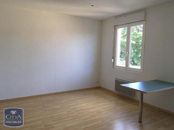 Appartement à louer 1 pièce 25.47m² Saint-Brieuc (22000)