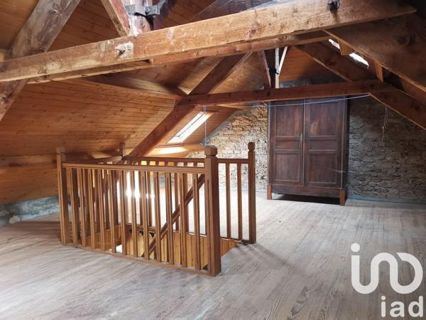 Maison 3 pièces de 52 m² à Peyrelevade (19290)