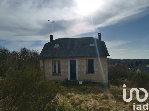 Maison 3 pièces de 52 m² à Peyrelevade (19290)