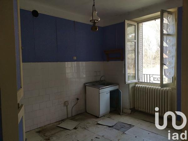 Maison 3 pièces de 52 m² à Peyrelevade (19290)