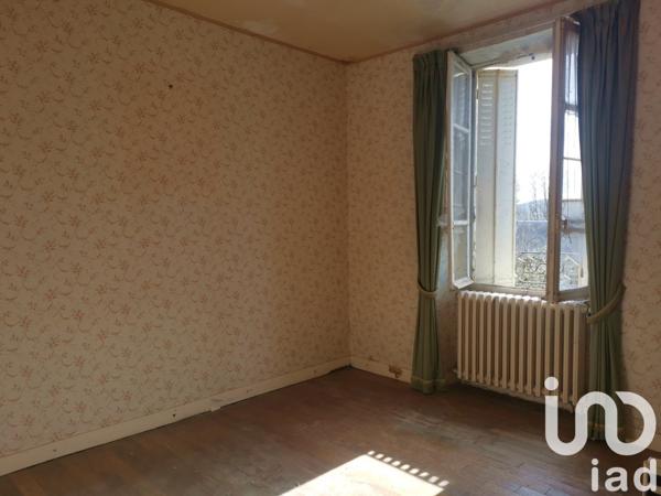 Maison 3 pièces de 52 m² à Peyrelevade (19290)