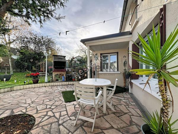 Maison à vendre à Valenton - 3 chambres, jardin, terrasse et garage