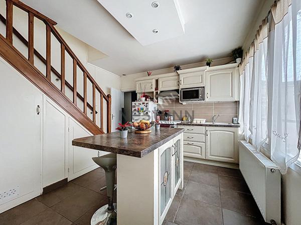 Maison à vendre à Valenton - 3 chambres, jardin, terrasse et garage