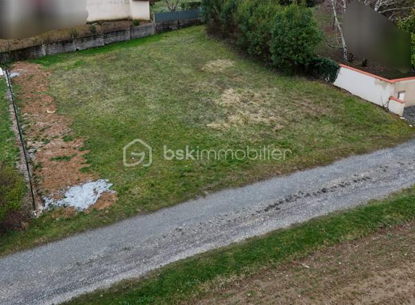 Terrain de 610 m²