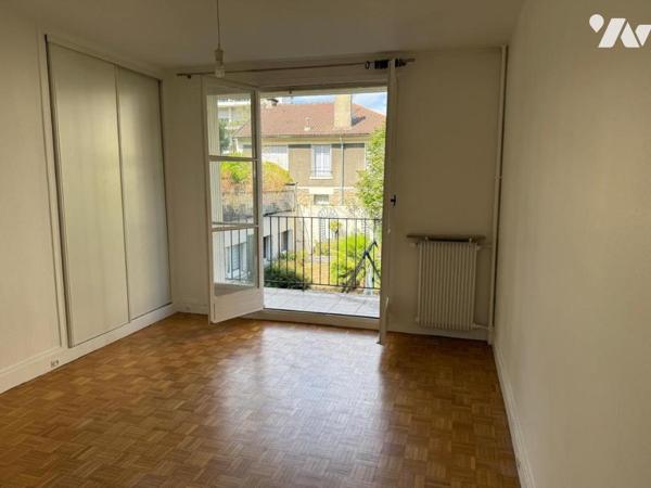 Appartement Versailles Avenue de Paris - 124.47 m² 