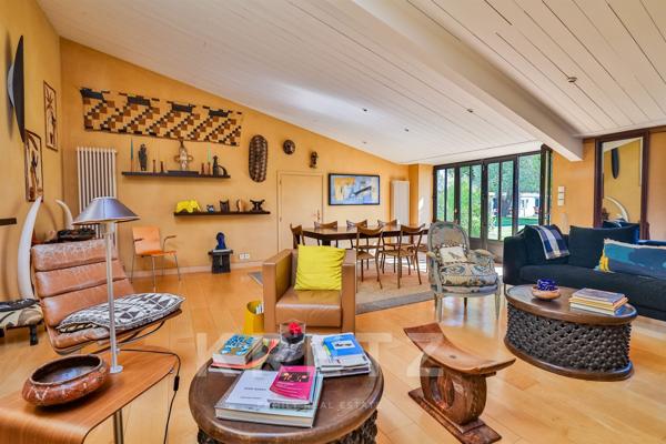 Propriété remarquable vue mer