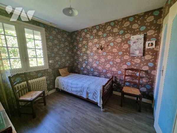 Maison de Bourg de 5 PP avec jardin.