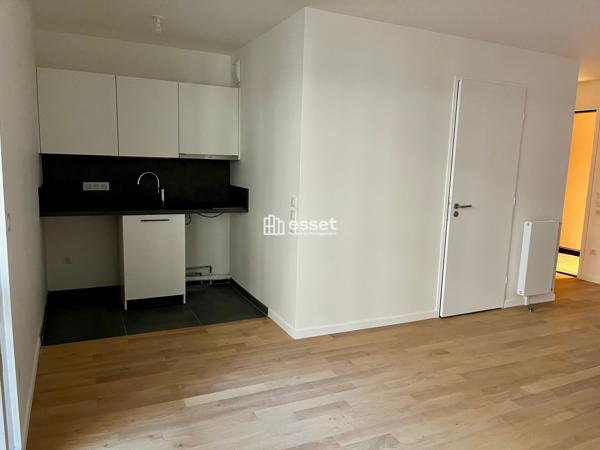 Location Studio 33.21 m² - Courbevoie 92400