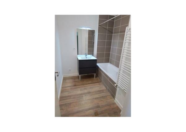 Poitiers (86000) POITIERS T3 NEUF 57m2 avec terrasse 35 m2