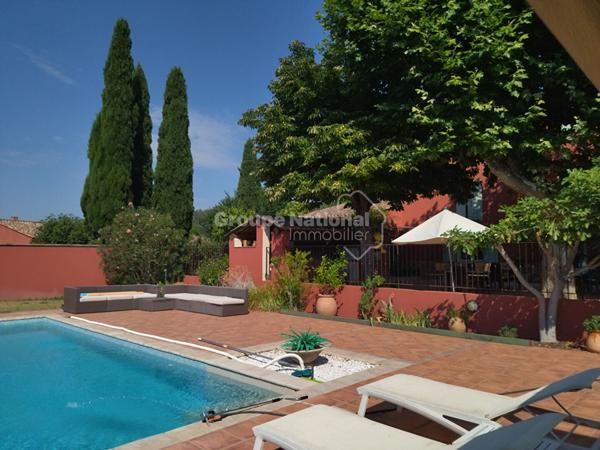 Le Luc (83340) Bastide avec 3 logements, 20 pièce(s) 480 m2, piscine, terrain de 3744m²