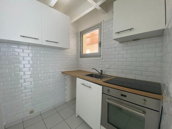 Appartement ROYAN - 3 pièce(s) - 43.85 m2 Royan Appartement ROYAN - 3 pièce(s) - 43.85 m2 Royan