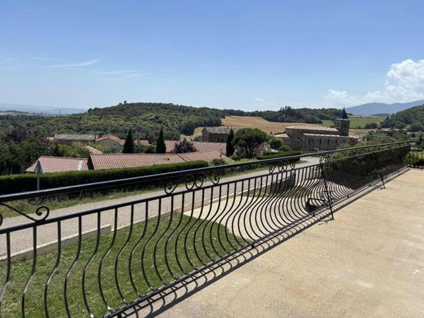 Appartement à louer à Chapelle-Villars (42410)