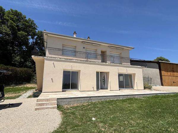 Appartement à louer à Chapelle-Villars (42410)