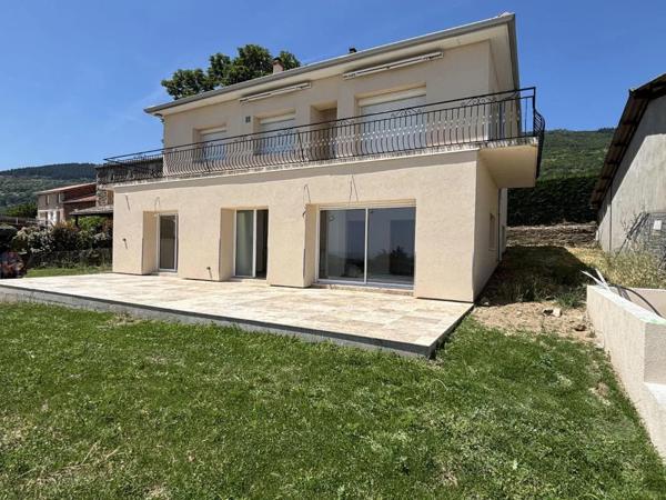 Appartement à louer à Chapelle-Villars (42410)