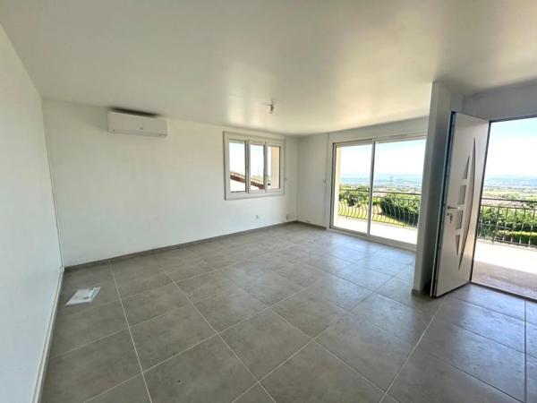 Appartement à louer à Chapelle-Villars (42410)