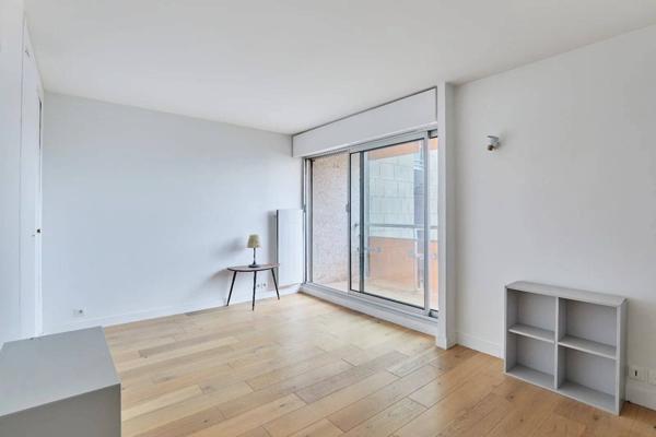 Grand studio - Paris 10ème Canal St Martin