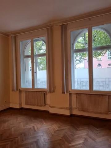Local professionnel Strasbourg 70 m²