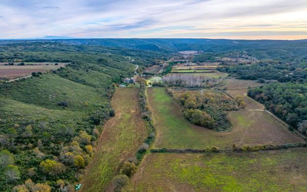 Maison à vendre    21 pièces •  Sainte-Anastasie