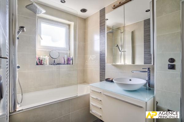 Maison Maisons-laffitte 5 pièce(s) 135.33 m2 €1 090 000 ** - Référence 13189