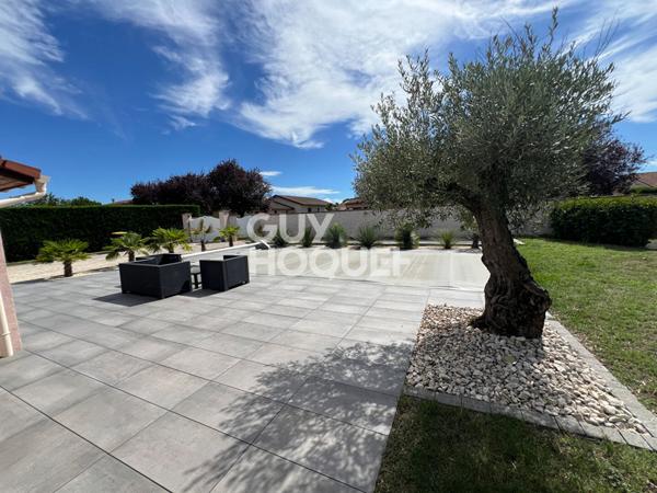 Maison à vendre à Feurs - 3 pièces, 2 chambres, jardin spacieux