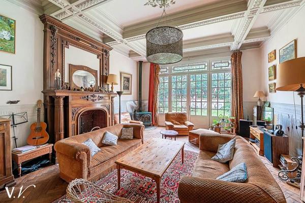 Maison à vendre 1 790 000 € Bordeaux 12 p 390 m² DPE D