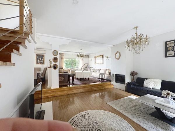 Maison  a vendre 250m² 7 pièces 5mn du métro ligne 11 Bus 76 NOISY LE SEC (93)